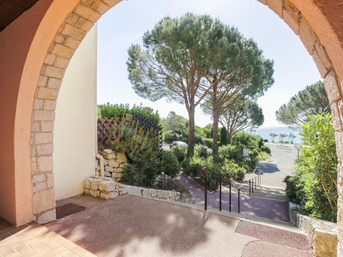Apartment Le Domaine De La Gaillarde-16 By Interhome